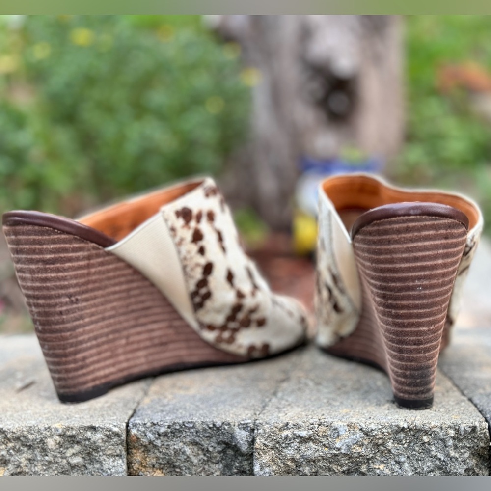 Mule Wedges - Picture 3 of 3